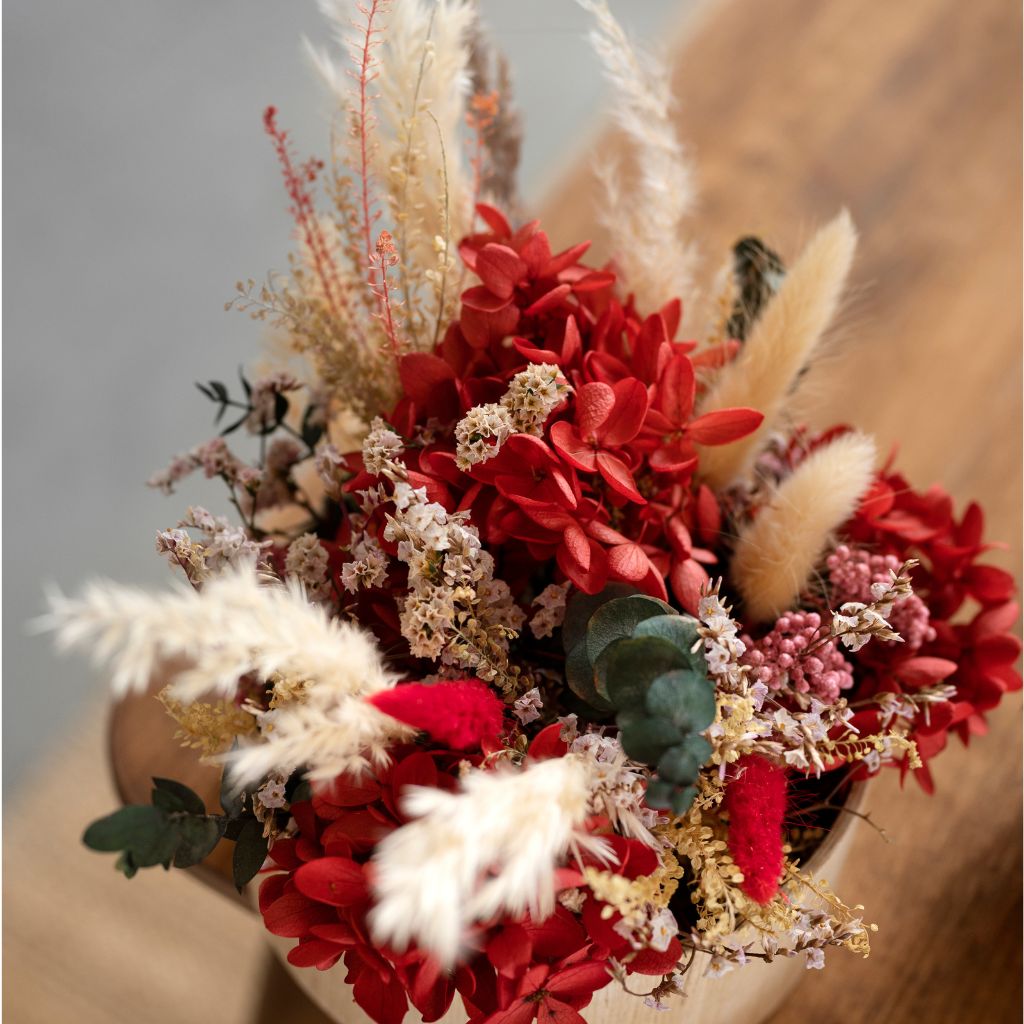 Dried Flowers Bouquet Red Color Decoration